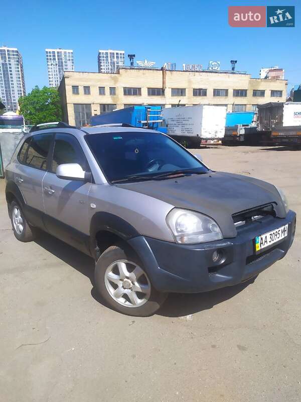 Hyundai Tucson (2005)