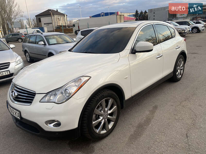 Infiniti Ex 35 (2010)