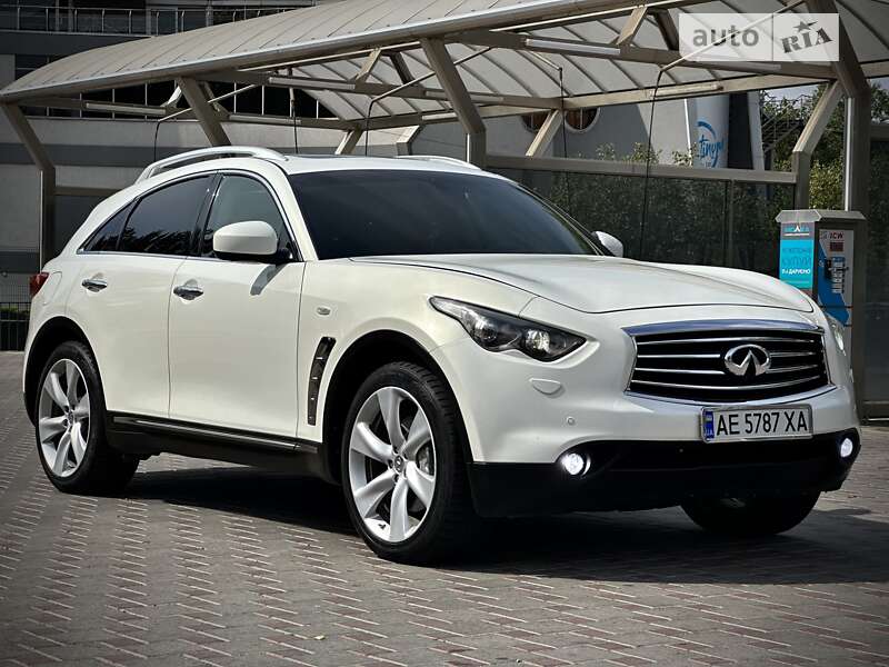 Infiniti Fx37 (2010)