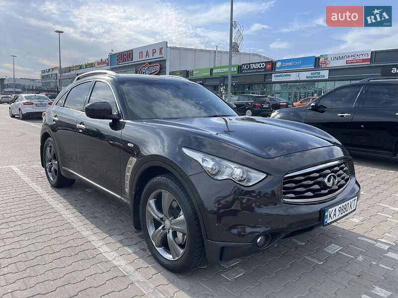 Infiniti Fx37 (2010)