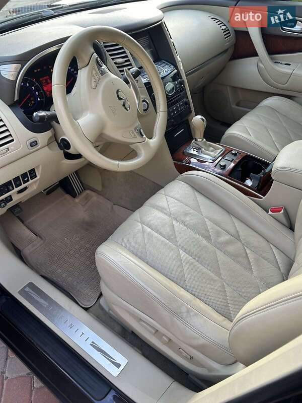 Infiniti Fx 37 (2011)