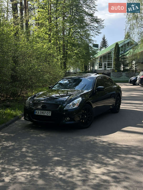 Infiniti G25 (2010)