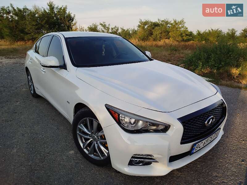 Infiniti Q50 (2016)
