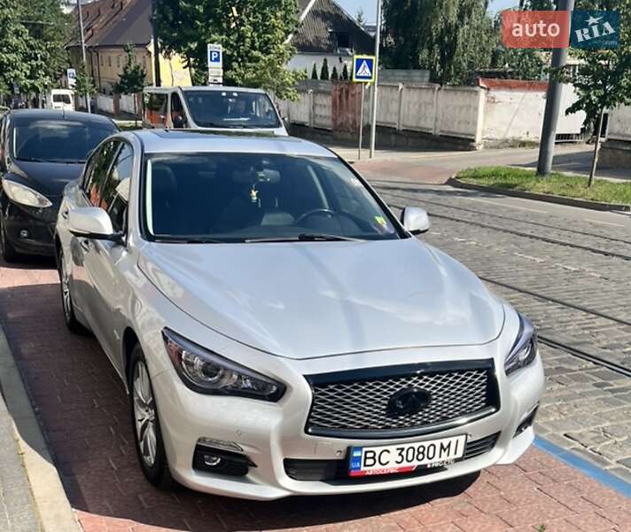 Infiniti Q50 (2015)