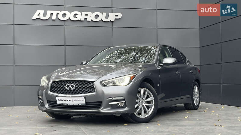 Infiniti Q50 (2014)