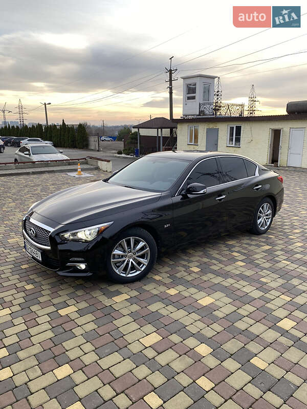 Infiniti Q50 (2015)