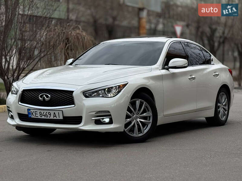 Infiniti Q50 (2016)