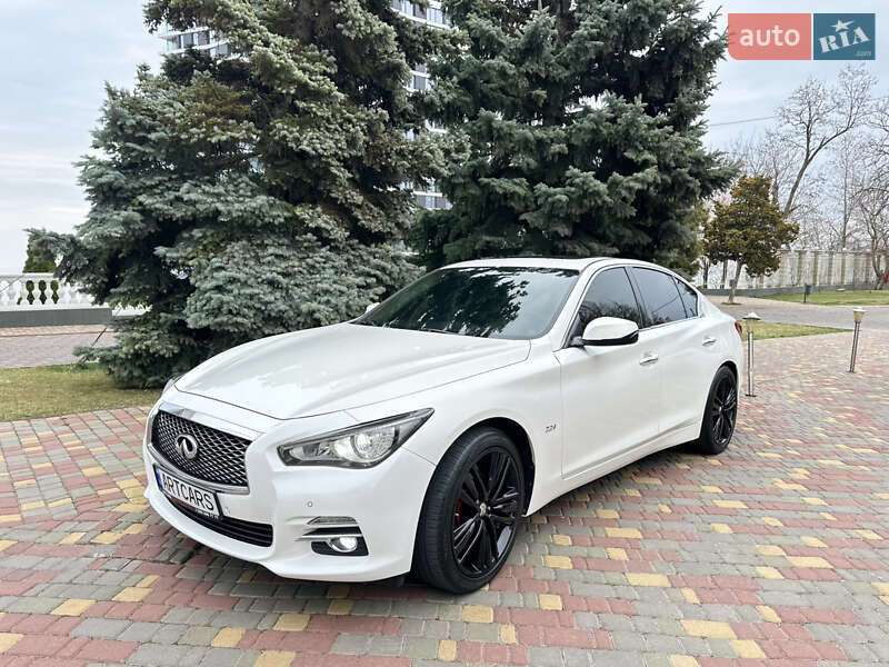 Infiniti Q50 (2014)