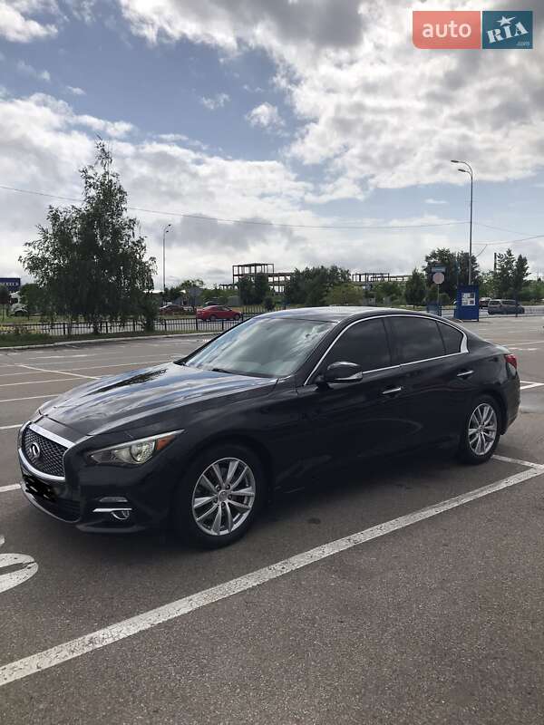 Infiniti Q50 (2015)