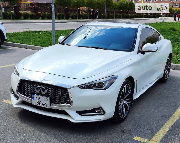 Infiniti Q60 (2016)