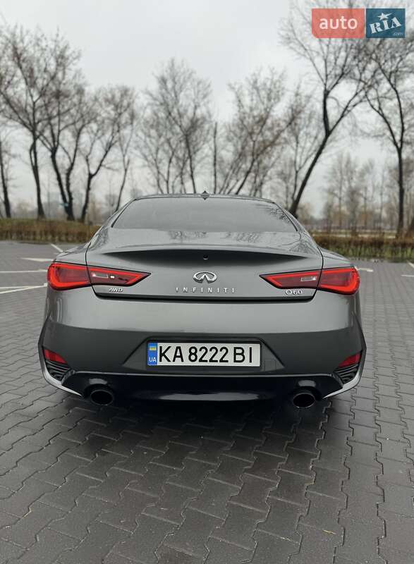 Infiniti Q60 (2016)