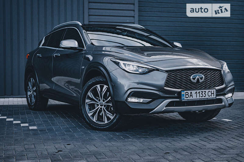 Infiniti Qx30 (2016)
