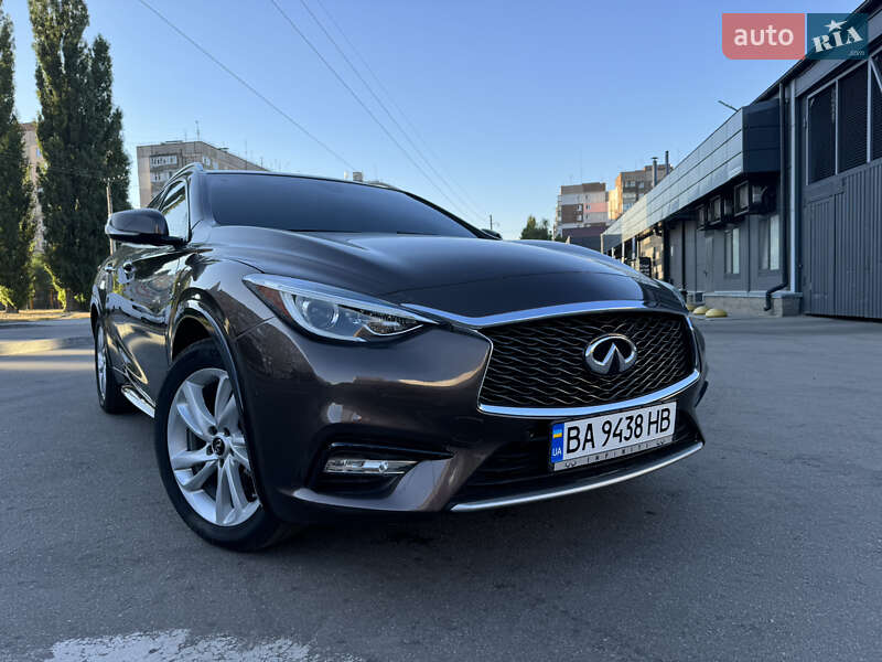 Infiniti Qx30 (2017)