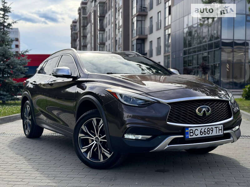 Infiniti Qx30 (2016)