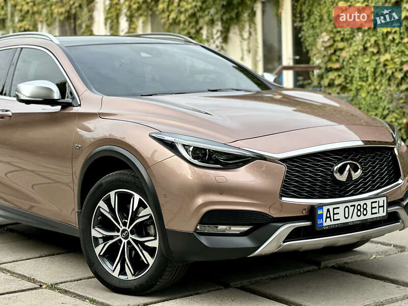 Infiniti Qx30 (2018)