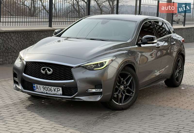 Infiniti Qx30 (2016)