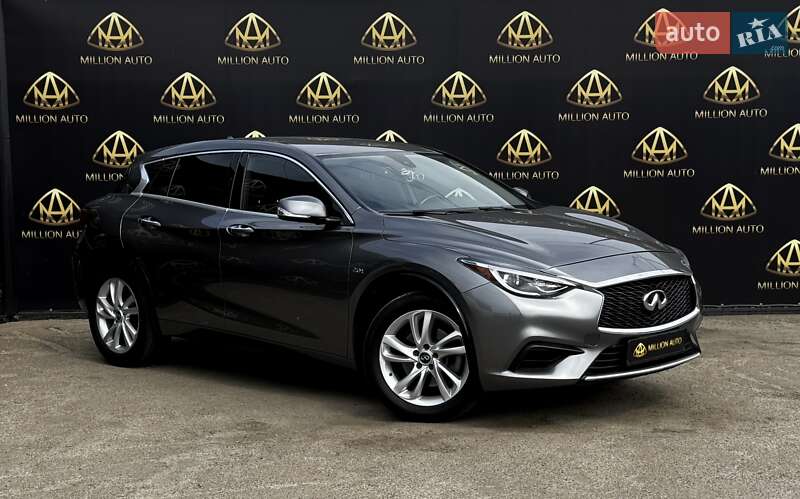 Infiniti Qx30 (2017)