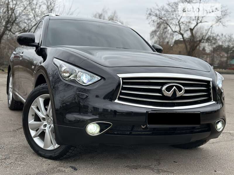 Infiniti Qx70 (2016)