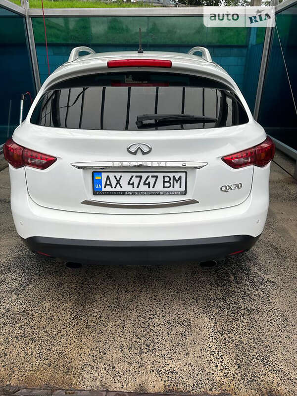 Infiniti Qx70 (2014)