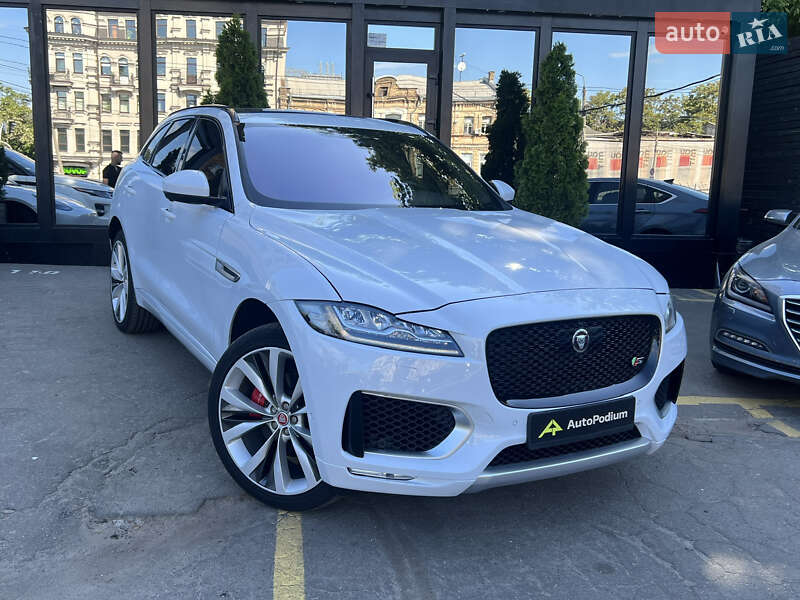 Jaguar F-pace (2016)