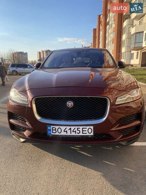 Jaguar F-pace (2016)