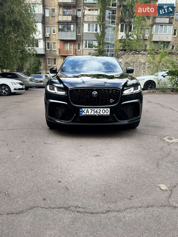 Jaguar F-pace (2021)