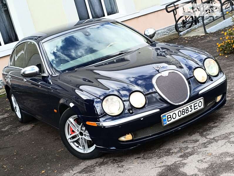 Jaguar S-type (2002)