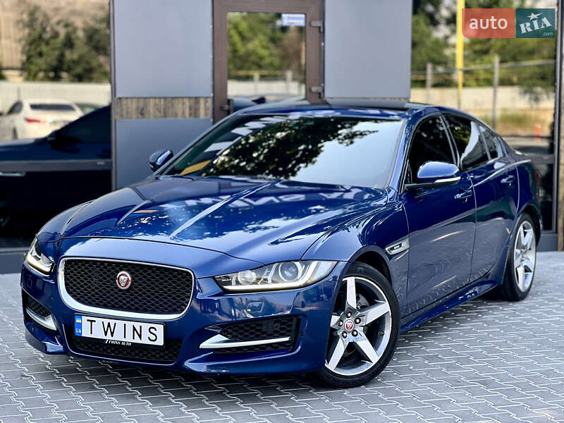 Jaguar Xe (2015)