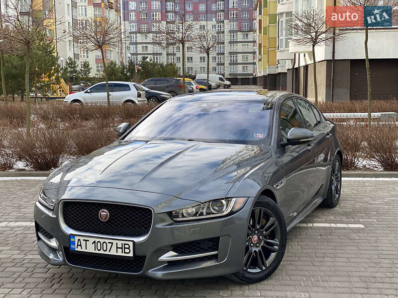 Jaguar Xe (2016)