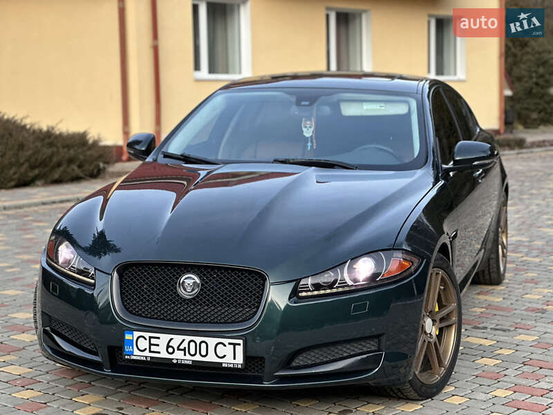 Jaguar Xf (2012)