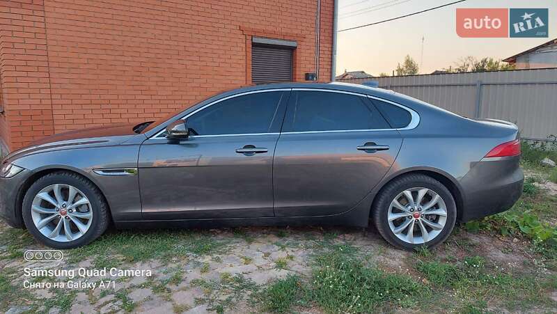 Jaguar Xf (2016)