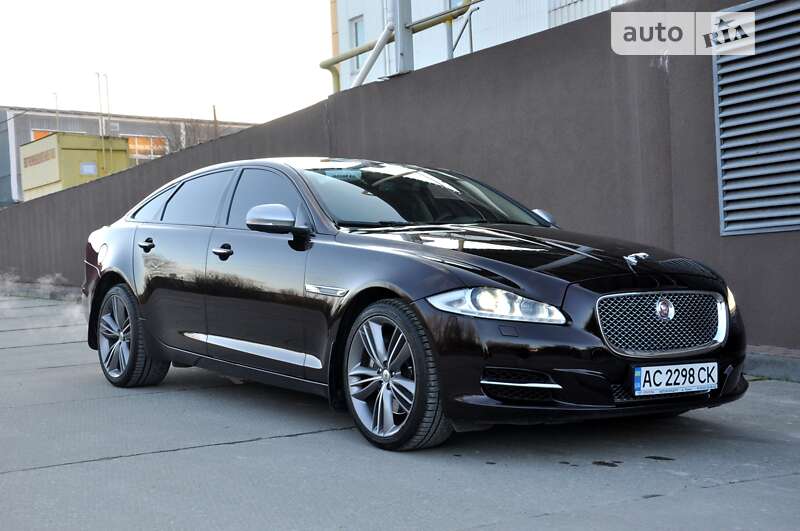 Jaguar Xj (2010)
