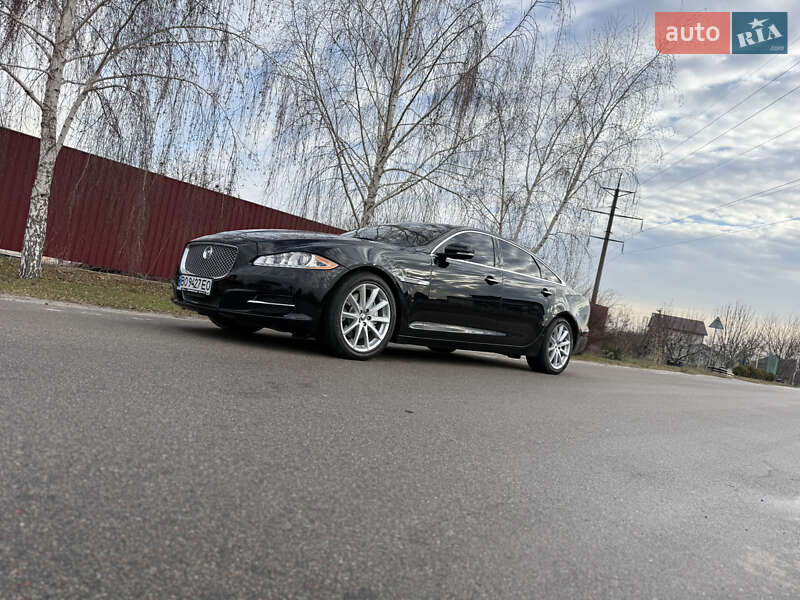 Jaguar Xj (2014)