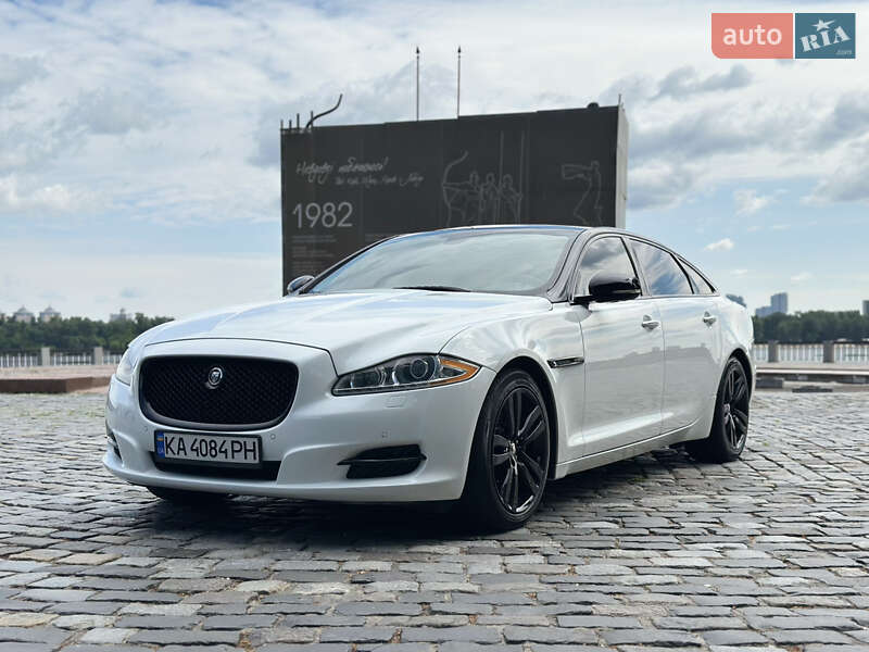 Jaguar Xj (2013)