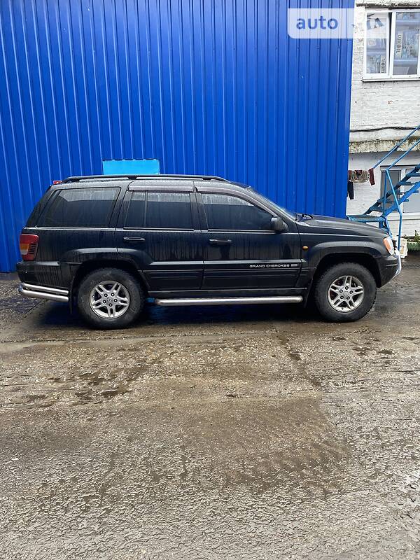 Jeep Cherokee (2004)