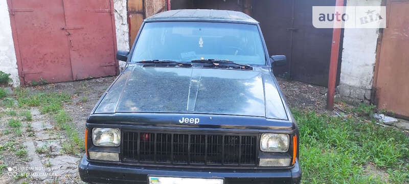 Jeep Cherokee (1993)