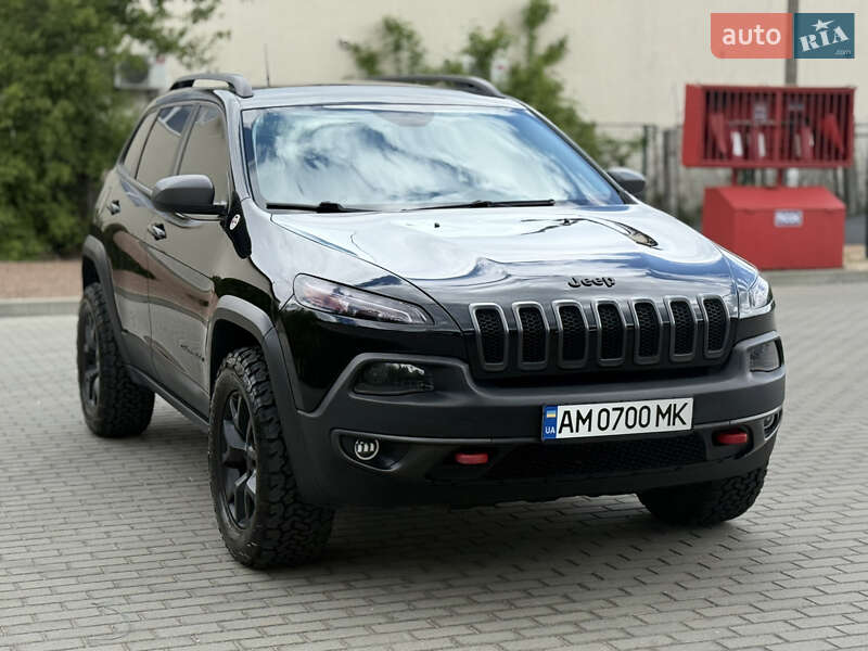 Jeep Cherokee (2016)