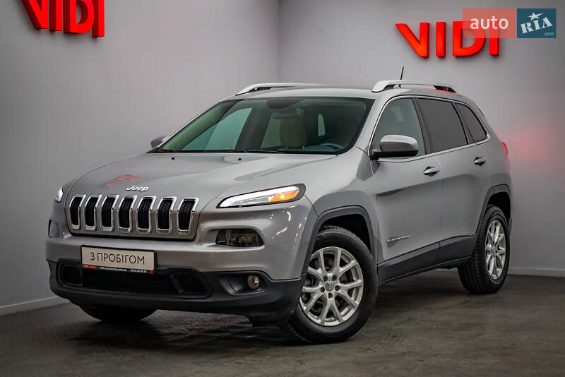 Jeep Cherokee (2015)