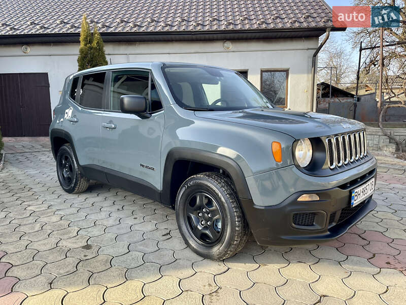 Jeep Renegade (2016)