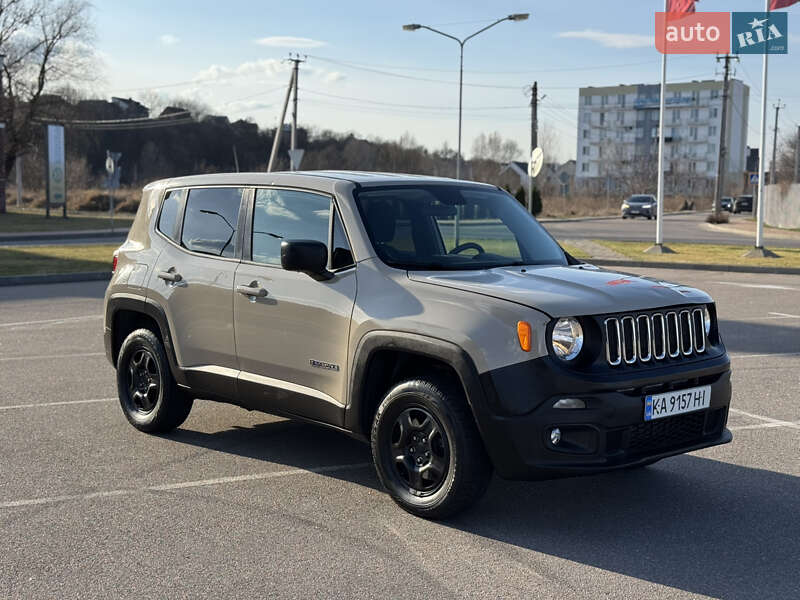 Jeep Renegade (2016)