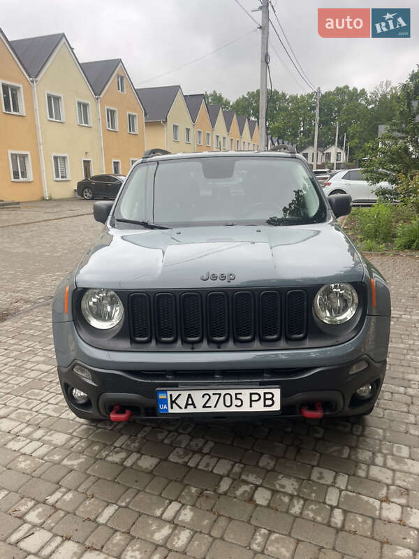 Jeep Renegade (2016)