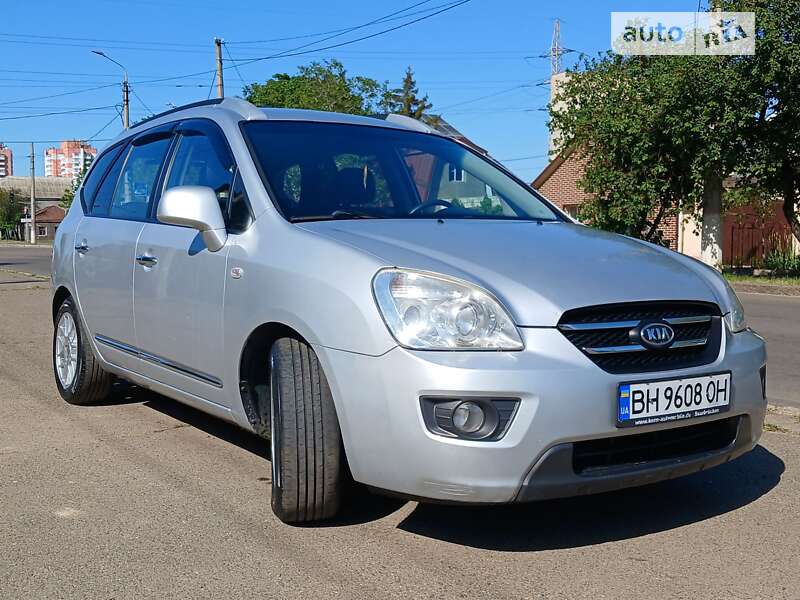 Kia Carens (2007)