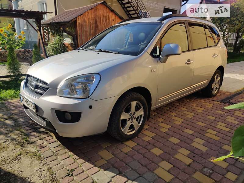 Kia Carens (2007)