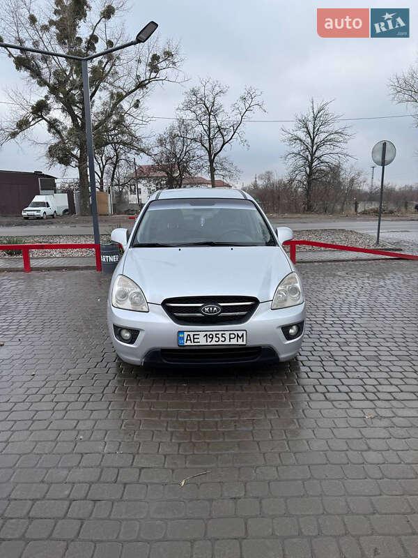 Kia Carens (2008)