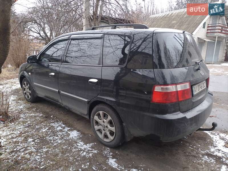 Kia Carens (2003)