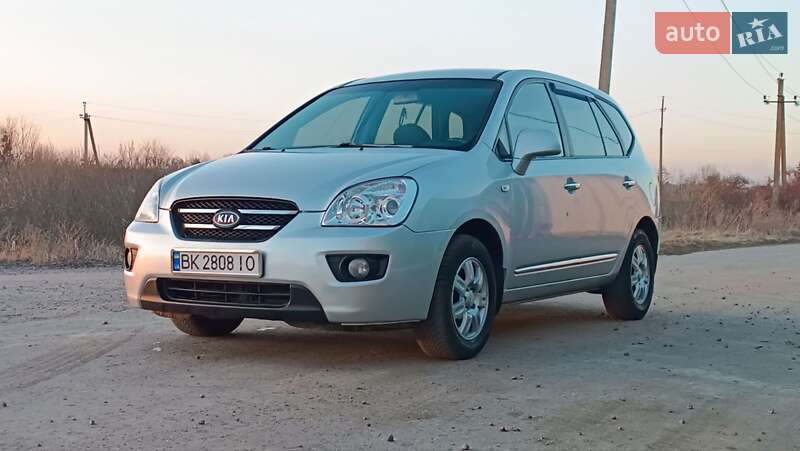 Kia Carens (2007)