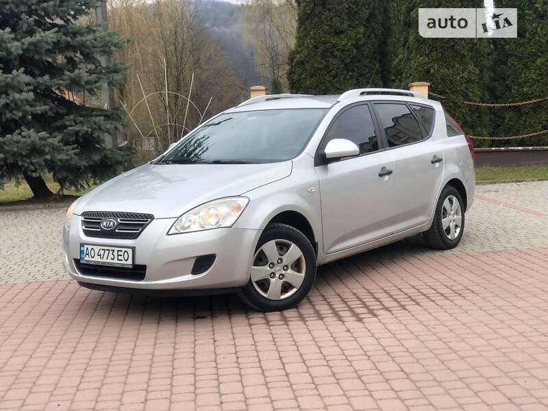Kia Ceed (2008)
