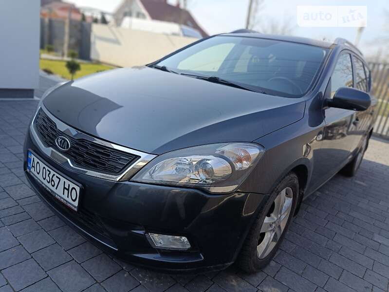 Kia Ceed (2012)