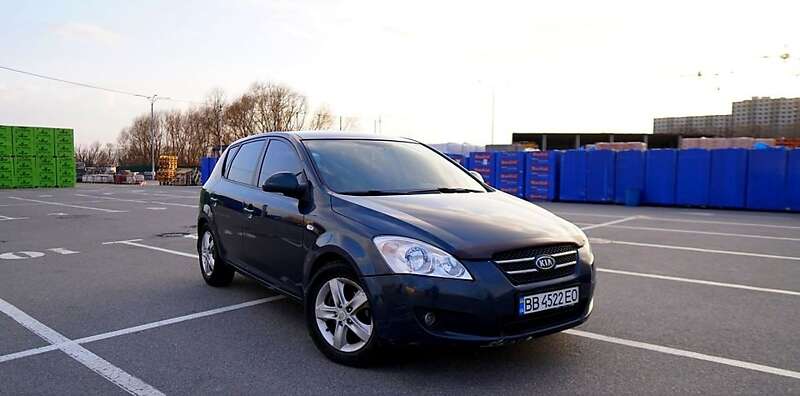 Kia Ceed (2009)