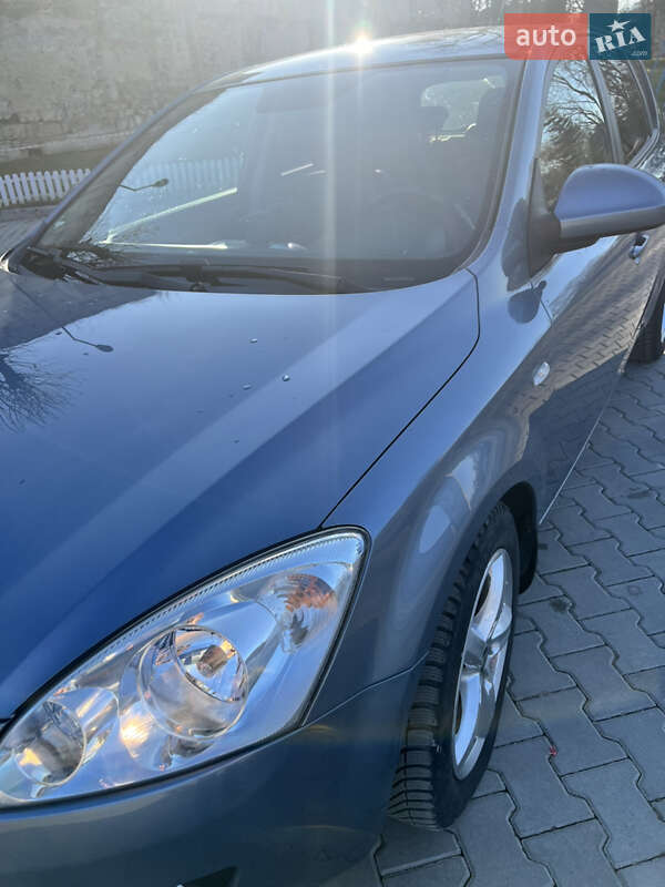 Kia Ceed (2007)